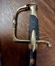 Sabre d'officier Infanterie Consulat-Empire. Lame gravée, bleuie et dorée. Fourreau neuf
