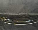 Sabre d'officier de cavalerie légère à la chasseur, Empire/restauration. Lame bleuie et dorée. Fourreau à garnitures laiton