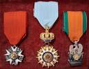 Coffret aux 3 ordres napoléoniens. Légion d'Honneur, Ordre de la Réunion, Couronne de Fer. Un seul exemplaire disponible