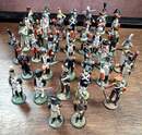 Rare lot de 89 figurines en étain peint: 49 
