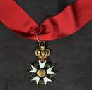 Bijou de commandeur de la Légion d'Honneur Second Empire. Avec une cravate plus récente, mais au modèle.