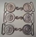 Boucle de ceinturon à la tête de Méduse  ARGENT. Fabrication Française des Éts David. Prix pour 2 plateaux de 50 mm et S de jonction. 