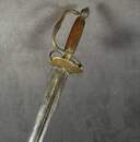 Lot spécial bricoleur: épée Louis XV et lame de sabre gravée