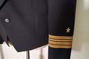 Lot de 2 vestes d'officier des marines, USA, dont un spencer de cérémonie de confection, marque 