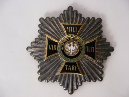 Pologne : Virtuti militari, crachat