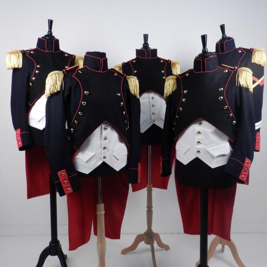 Uniformes style Empire pour fete folklorique en Belgique