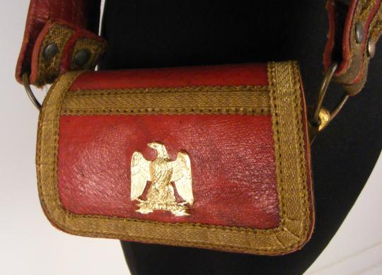 Giberne d'officier de cavalerie légère rouge, XIXème
