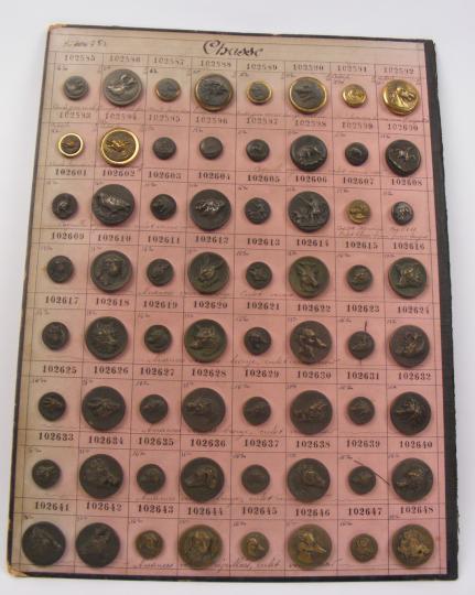 Rare planche de 64 boutons de chasse, moins de 2 € du bouton!