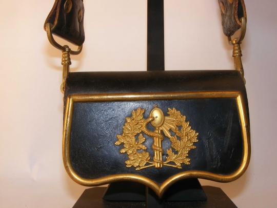 Officier médecin. Giberne époque Louis Philippe