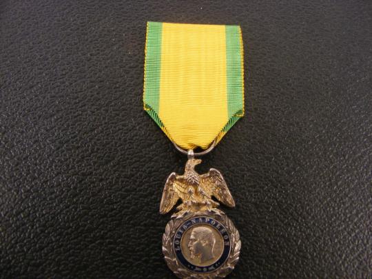 Médaille militaire - 2e Empire - 2e type. Vendue en 1/2 h