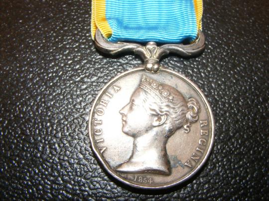  Crimée: Médaille  britannique décernée à des français sous le second Empire