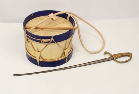 Ensemble pour enfant: tambour et briquet