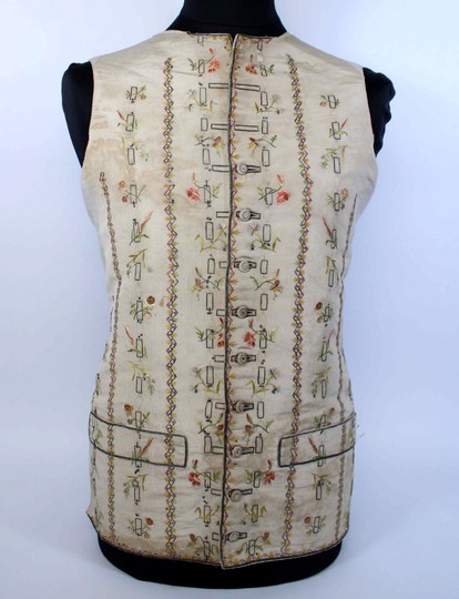 Gilet ancien régime, soie brodée - Pièce d'époque