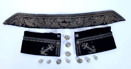 Broderies commissaire de la marine, avec 10 boutons, début 3 ème republique