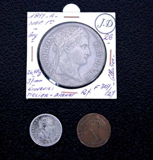 Lot 1: 5 Francs argent Napoléon 1er 1811 A + 1/2 franc 1810 B + 10 cts 1809 A