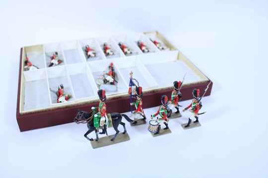 Coffret Lucotte - Garde  municipale de Paris, 2 ème régiment. 13 piétons et un cavalier