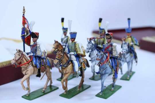 Coffret Lucotte tête de colonne du 5 ème régiment de hussard: 6 cavaliers dans leur boîte + 5 cavaliers sans boîte