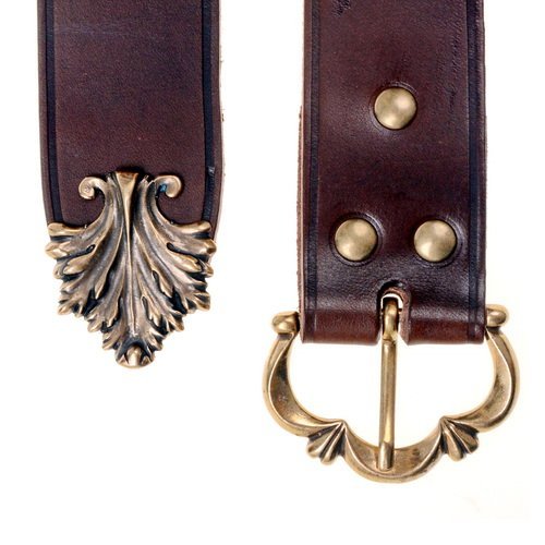 Longue ceinture médiévale avec motif en métal à l'éxtrémité