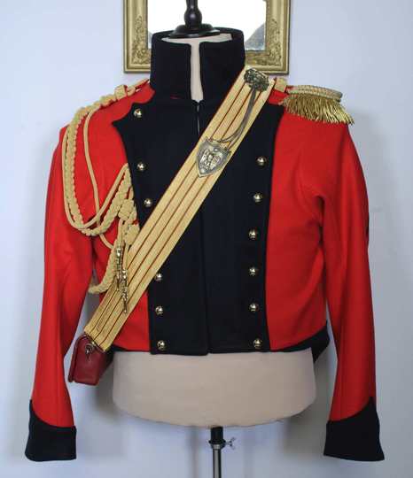 Uniforme de lancier rouge, officier