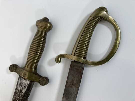 Sabre briquet allégé et glaive d'infanterie 1831.
