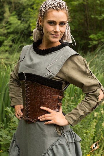 Corset Margot, cuir et velours pour piratesses ou nanas qui n'en veulent!