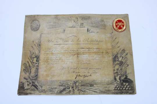 France: rare et authentique (1793) parchemin d'attribution de la Croix de vétérance, accompagné d'une copie de croix. République.