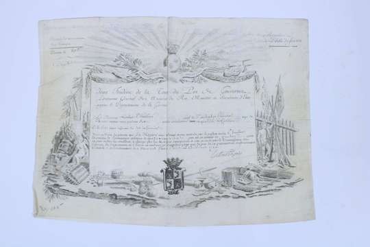 Parchemin d'attribution d'une pension de 80 livres à Nicolas Chuillier (?) fusilier du régiment de l'Ile de France. Ancien régime. 
