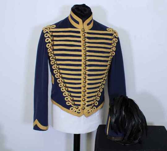 Dolman du 8 ème hussard, 1854 avec son shako - VENDU EN 48h