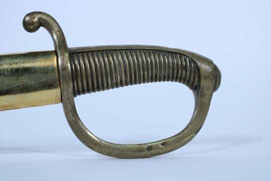 Sabre briquet, période Empire, de la manufacture de Versailles, avec fourreau neuf. 