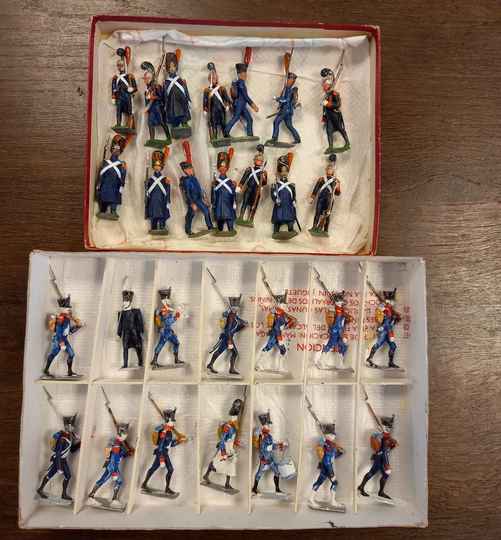 28 figurines Lucotte et CBG à restaurer/ finir = 3 € la pièce, vendu en lot