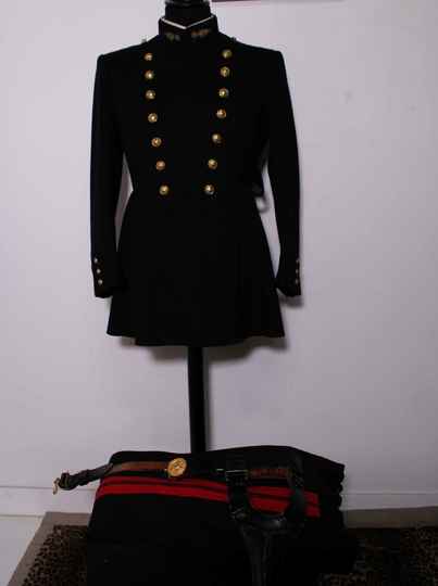 Uniforme de polytechnicien, dont bicorne + 3 ouvrages reliés: cours de la promotion 1911/1912.