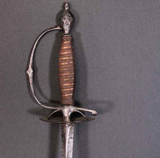 Épée de ville/deuil fin XVIII ème. Fusée cuivre