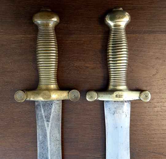 Lot de 2 glaives d'infanterie modèle 1831
