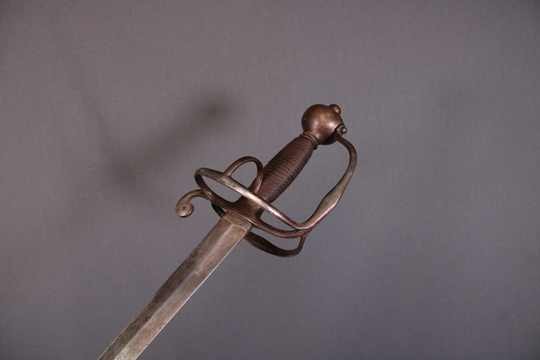 Forte épée wallone de cavalerie dite de 1679 ou 