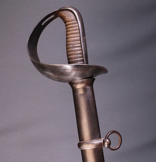 Sabre de cavalerie espagnole, bien daté 1889