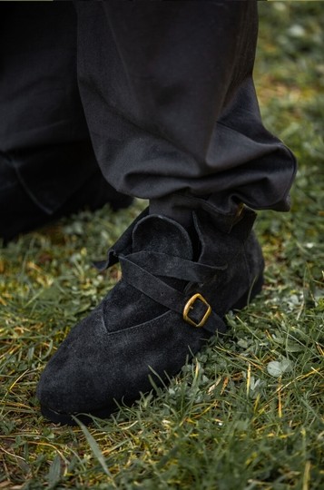 Chaussures noires Albin en cuir, semelles crêpe - Arrêt du modèle