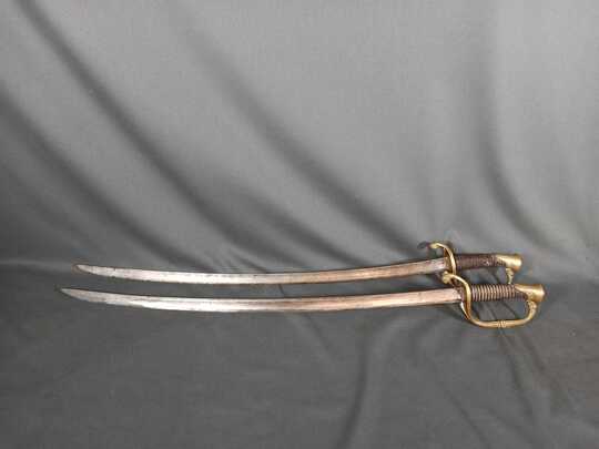 Lot de 2 sabres modèle 1821 sans fourreau. SPECIAL ESCRIME 