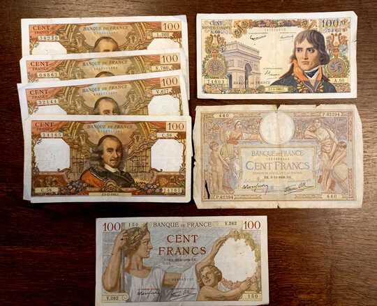 Lot de 7 billets français anciens de 100 Francs, dont un Bonaparte. 