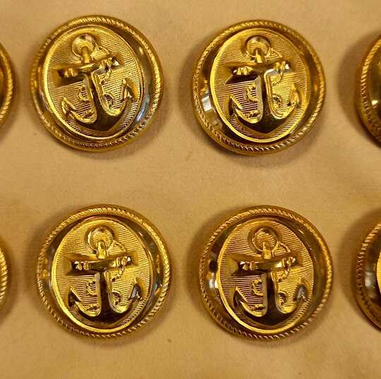 SUPERBE! Boutons dorés au mercure, Marine Nationale, vers 1900. Diam 21 mm, 1/2 haut relief(?). Culots plats. Prix à l'unité 