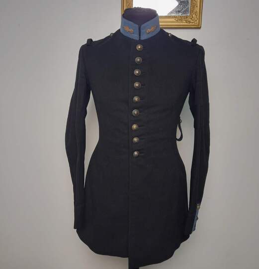 Uniforme, Grande Tenue, d'élève officier de Saint Cyr, avec brassard de deuil. Grande guerre? 