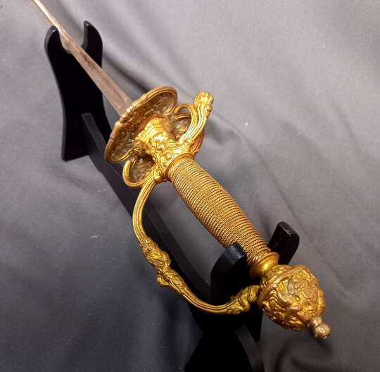 Copie ancienne d'épée Louis XV, avec lame pour l'escrime de spectacle