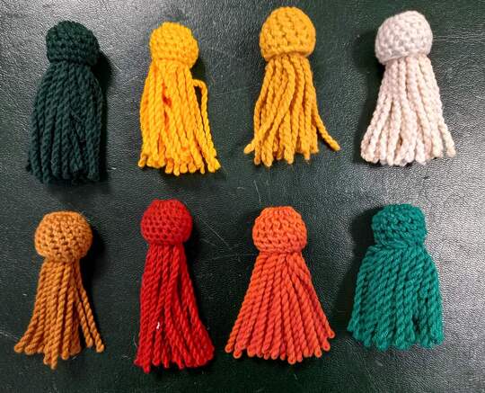 Pompon grosse boule, SANS bride, de couleurs variées - Pour coiffes et divers - L'unité