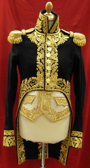 Petite tenue de maréchal d'Empire - Intérieurs des retroussis brodés