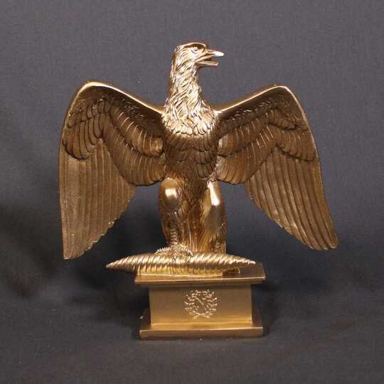 Aigle Impériale (taille réelle) en résine pour drapeau
