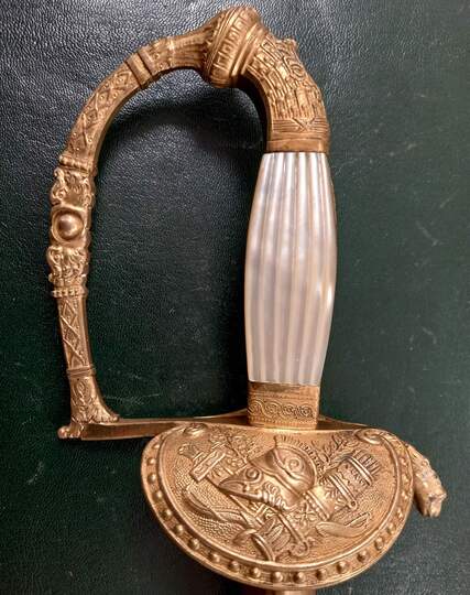 Épée d'officier d'état major Empire. Dorure d'origine, cuir d'origine.