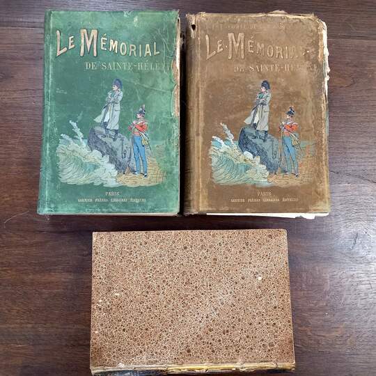 Mémorial de Saint Hélène. Las Cases. 2 tomes. Éditions Garnier Frères 1895 + Histoire de Napoléon par Norvins, 1839! 