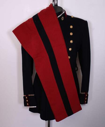 Uniforme d'aspirant médecin. Avant 1971. Comprenant 