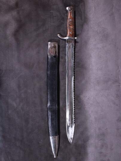 Rare baïonnette allemande du génie modèle 98 à dents de scie, large. Avec fourreau. Vendue en 2 h!