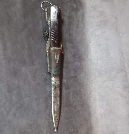 Baïonnette Mauser Allemande 98k. Berg & Co Solingen. Avec gousset porte baionette régimenté