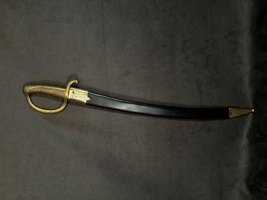 Sabre briquet du 1er tiers du XIX ème siècle avec fourreau neuf au modèle.